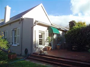 2 Bedroom House in Claremont Upper