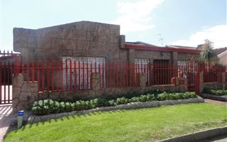4 Bedroom House in Actonville