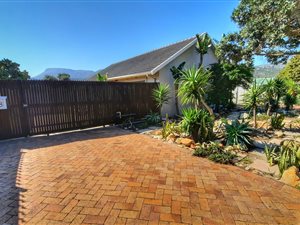 4 Bed House in Sun Valley