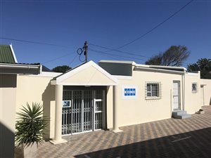 90 m² Office Space in Mill Park