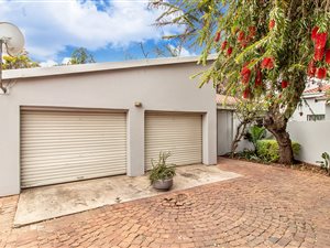 3 Bed Townhouse in Lynnwood Manor