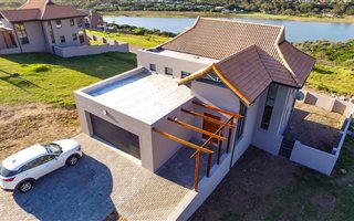 3 Bedroom House in Balugha River Estate