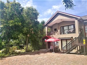 900 m² Hotel in Blanco