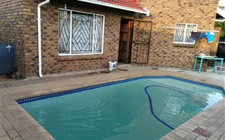 3 Bedroom House in Minnebron