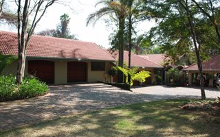 1 ha Farm in Shere