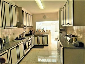 3 Bed House in Retreat