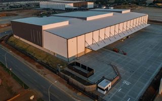 11366 m² Industrial space in Commercia
