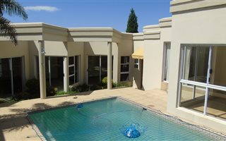 5 Bedroom House in Dainfern