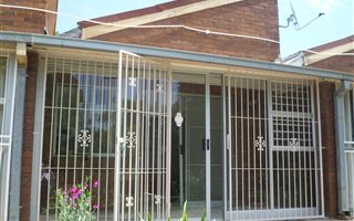 1 Bedroom Apartment in Potchefstroom Central