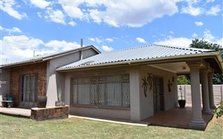 3 Bedroom House in Nigel