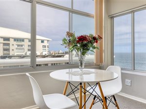 1 Bed Apartment in Mouille Point
