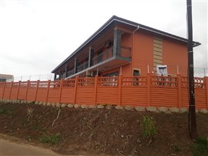 3 Bedroom Apartment in Trenance Manor