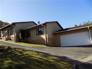 4 Bed Townhouse in Uvongo