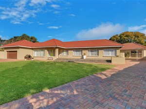 4 Bed House in Florida Hills