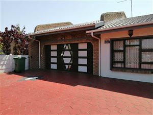 3 Bed House in Veld En Vlei