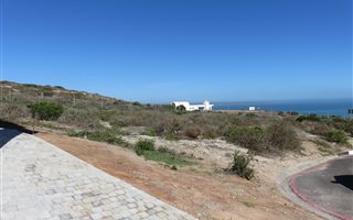 364 m² Land available in Paradise Beach