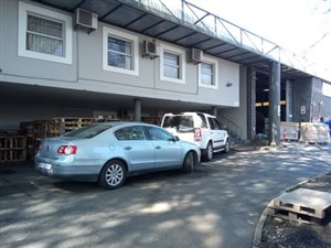 1000 m² Commercial space in Red Hill