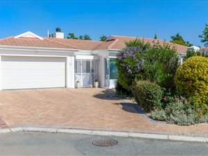 3 Bed House in Bizweni