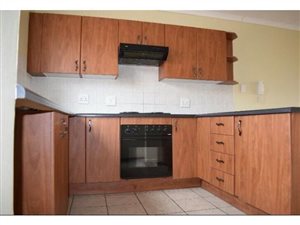 3 Bed Townhouse in Carlswald Estate