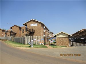2 Bed Apartment in Lotus Gardens