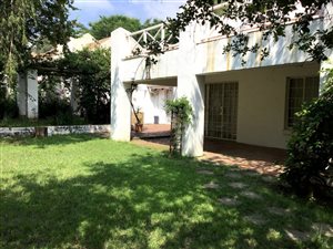 1 m² Land available in Fourways