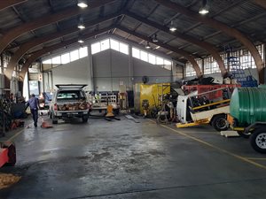 860 m² Industrial space in Deal Party