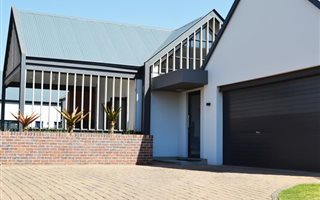 3 Bedroom House in Southdowns Estate