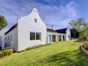 3 Bed House in Fancourt