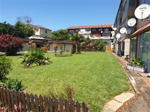 1.5 Bed Apartment in Illovo Beach