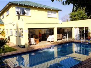 200 m² Commercial space in Strathavon