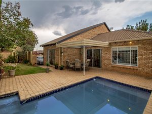 3 Bed Townhouse in Boskruin