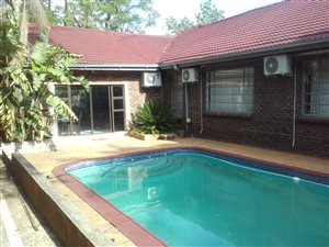 5 Bed House in Signal Hill