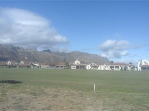 502 m² Land available in Fairview Golf Estate