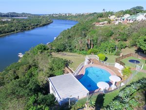 6 Bed House in Bonnie Doone