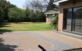 4 Bedroom House in Flora Gardens