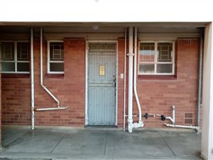 1 Bed Flat in Krugersdorp Central