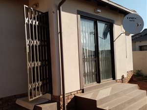 3 Bed House in Amandasig