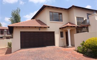 3 Bedroom House in Thatchfield