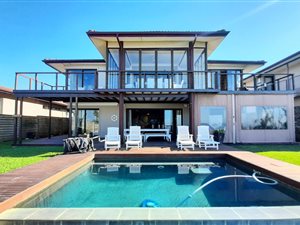 6 Bed House in Sovereign Sands