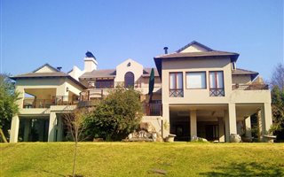 6 Bedroom House in Dainfern Valley