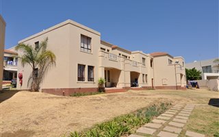 2 Bedroom Apartment in Eagle Trace Estate