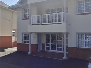 85 m² Commercial space in Hayfields