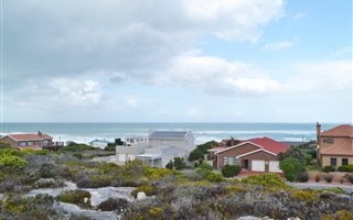 730 m² Land available in Struisbaai