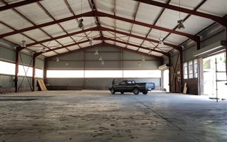 1200 m² Industrial space in Briardene