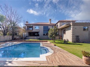 5 Bed House in Westdene