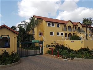 3 Bedroom Apartment in Sundowner