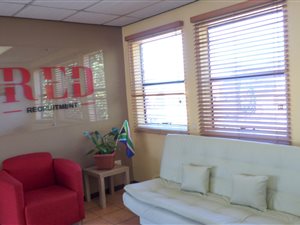 100 m² Commercial space in Weltevreden Park