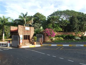 3 Bed Townhouse in Meadow Brook