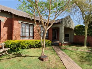 3 Bed Simplex in Boardwalk Meander