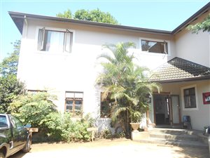 10 Bed House in Kloof